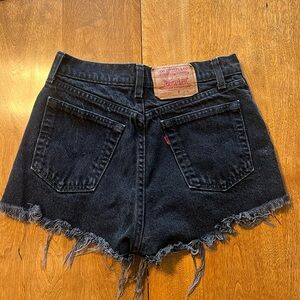 VINTAGE LEVI SHORTS